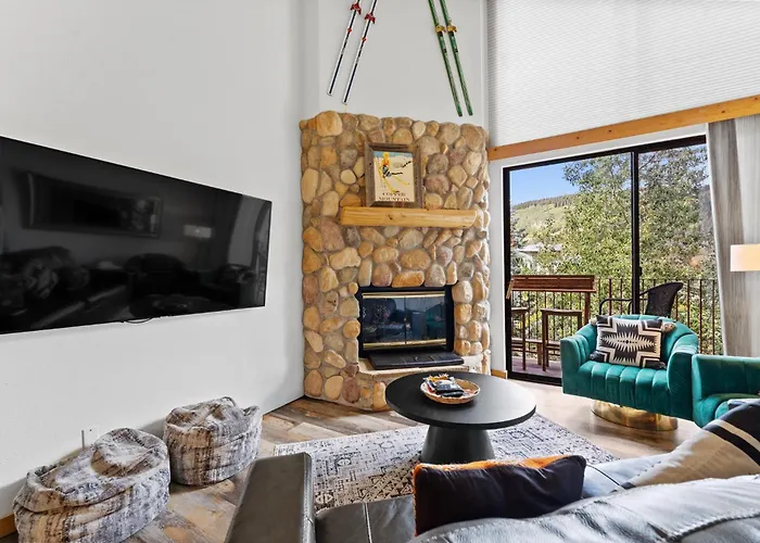 Summit House East #313
