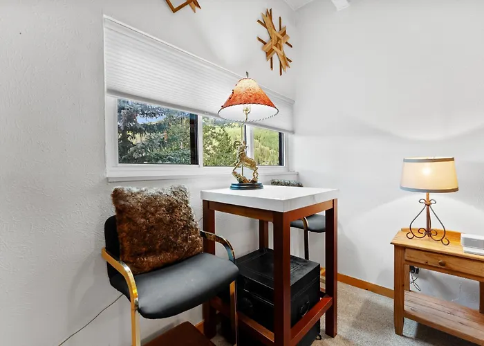 Summit House East #313